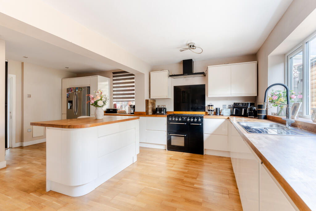 Main image of property: Elberton Road, Sea Mills, Bristol