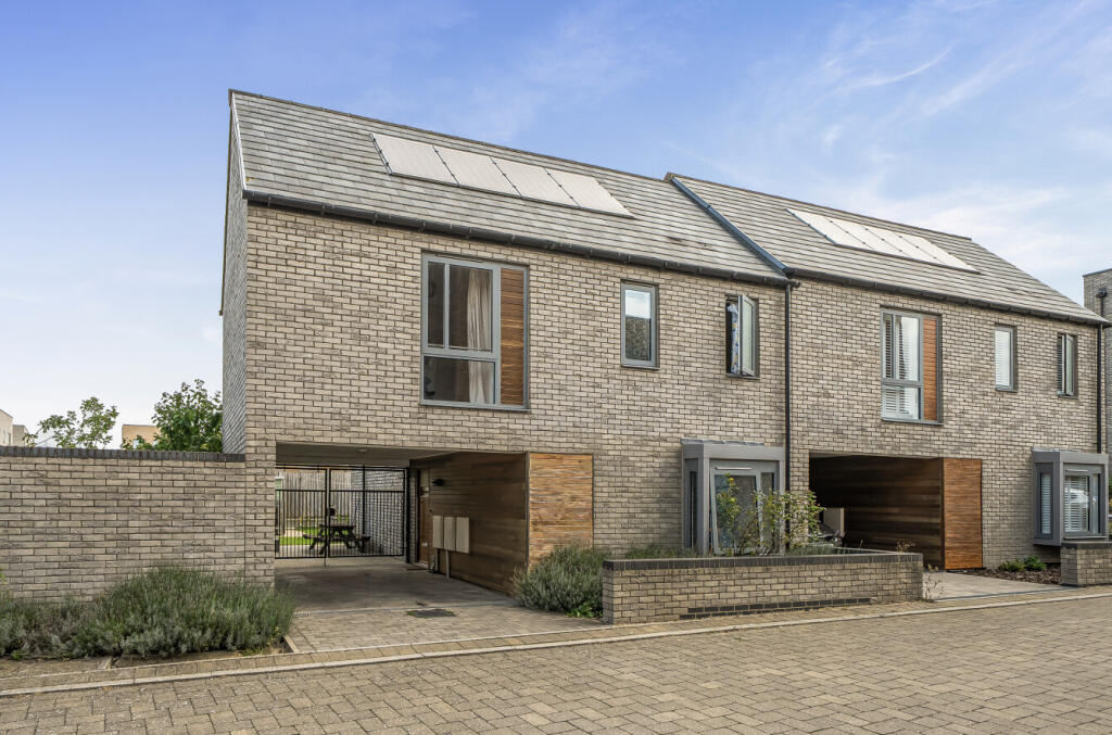 Main image of property: Kinsman Way, Trumpington, South Trumpington, Cambridgeshire