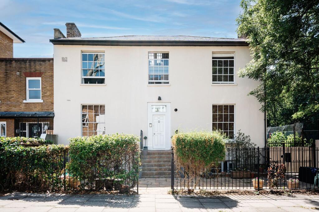 Main image of property: Tollington Place, Finsbury Park, N4