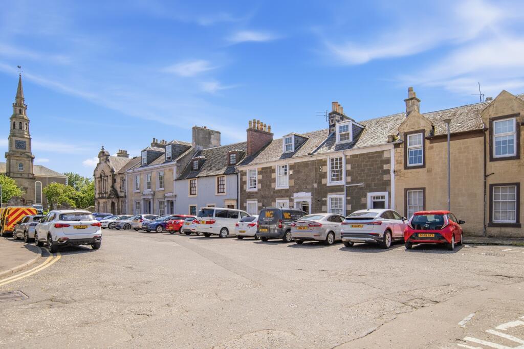 Main image of property: Kirkgate, Irvine KA12 0DG