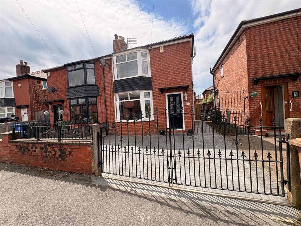 Main image of property: Lytton Road, Droylsden, Manchester