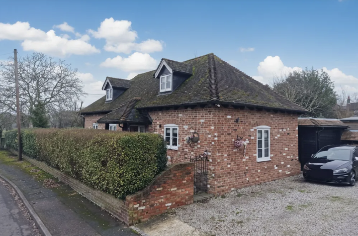 Main image of property: Racefield Close, Shorne, Gravesend