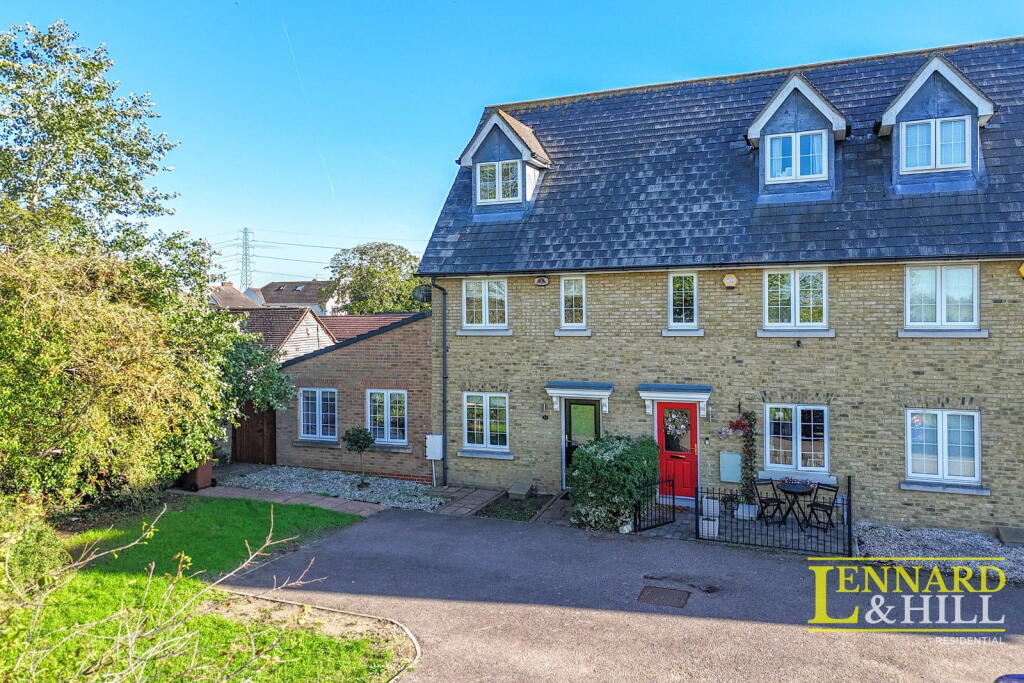 Main image of property: Elvin Drive, North Stifford, Grays, RM16 5UT