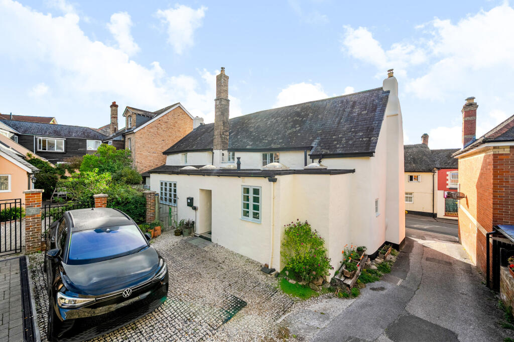 Main image of property: Fore Street, Bovey Tracey, Newton Abbot, Devon
