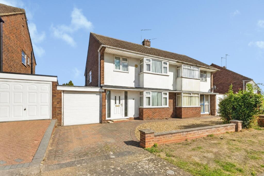 Main image of property: Cotswold Avenue, Northampton, Northamptonshire, NN5