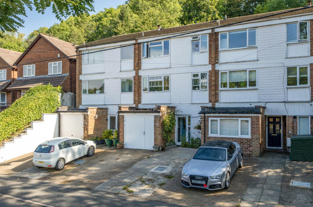 Main image of property: Sunningvale Avenue, Biggin Hill, Westerham