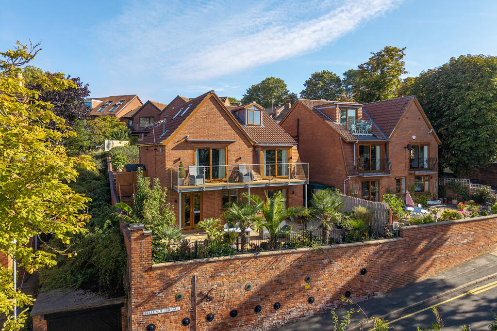 Main image of property: Belle Vue Road, Lincoln, Lincolnshire, LN1