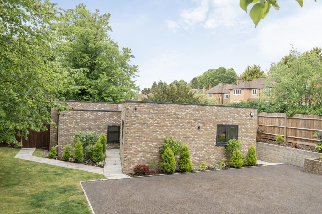 Main image of property: Hempstead Road, Watford, WD17
