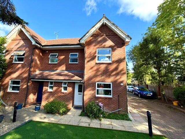 Main image of property: White Lion Road, Amersham, Buckinghamshire, HP7