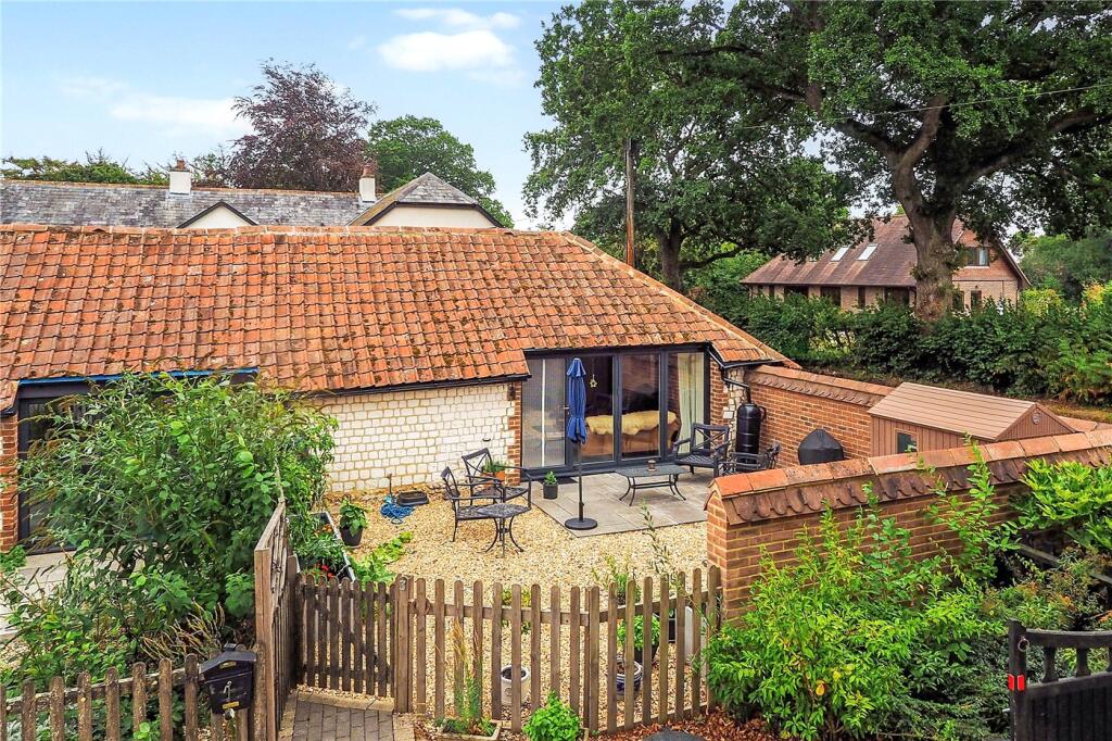 Main image of property: Petersfield Road, Monkwood, Alresford, Hampshire, SO24