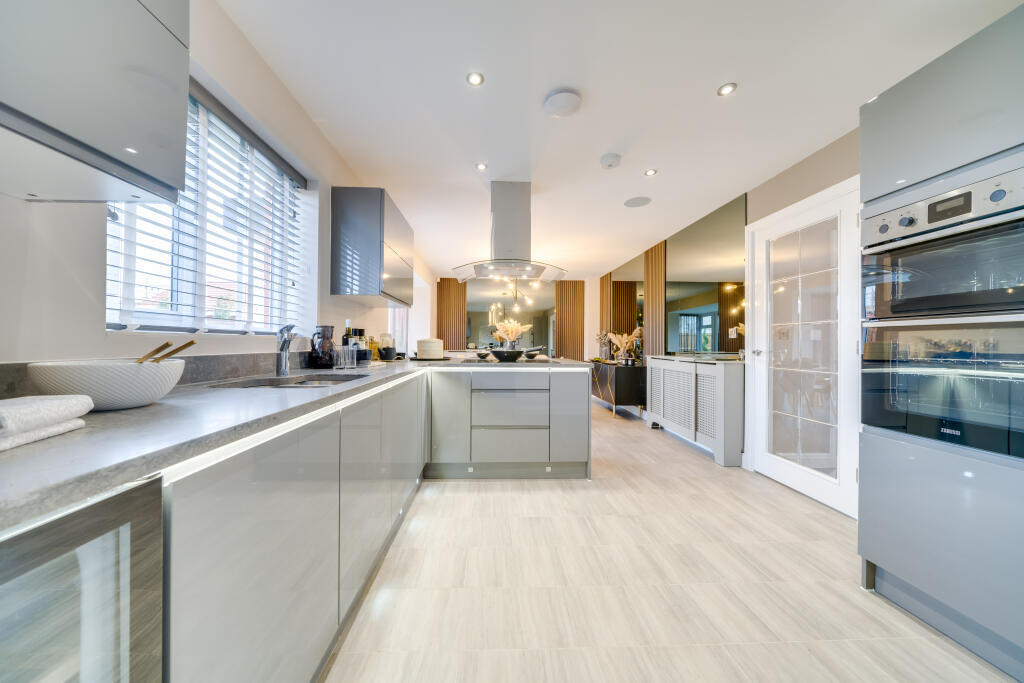 Main image of property: Gernhill Avenue,
Fixby,
HD2 2HR