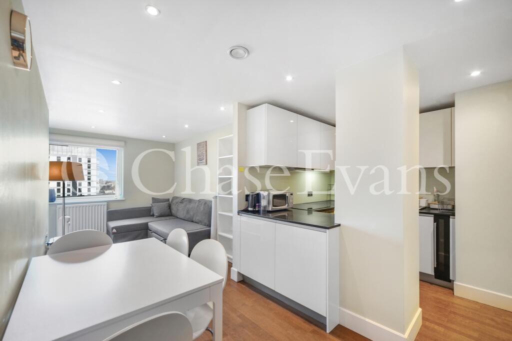 Main image of property: Whitechapel High Street, Aldgate, London, E1