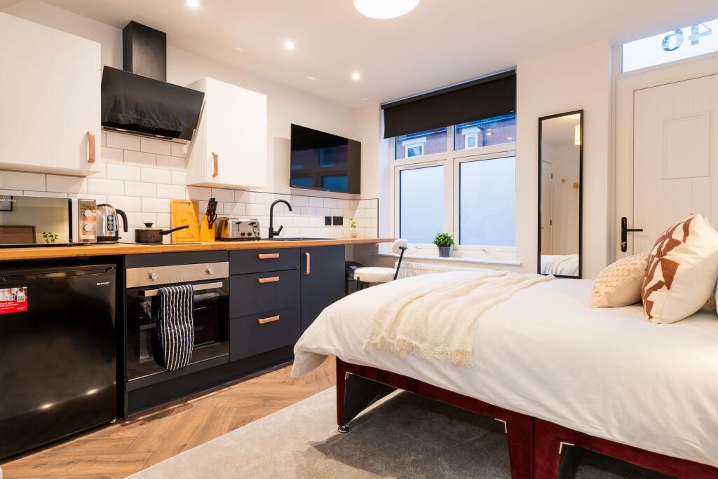Main image of property: Room 1, Wild Street
