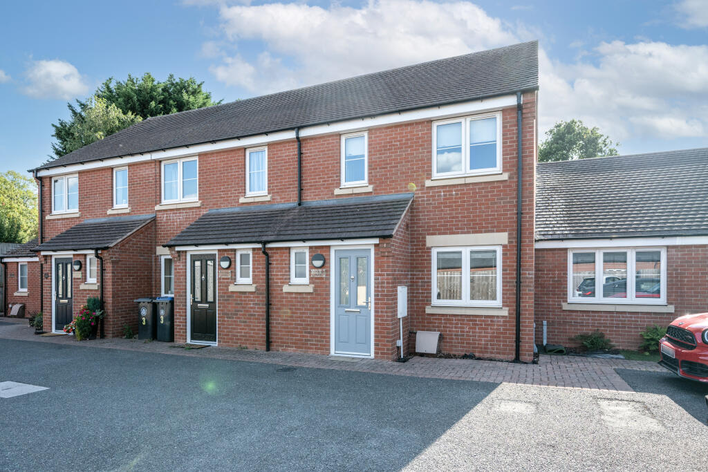 Main image of property: Victoria Place, Studley, Warwickshire