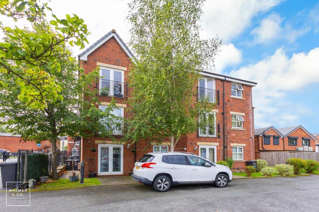 Main image of property: Shuttle Street, Tyldesley, M29