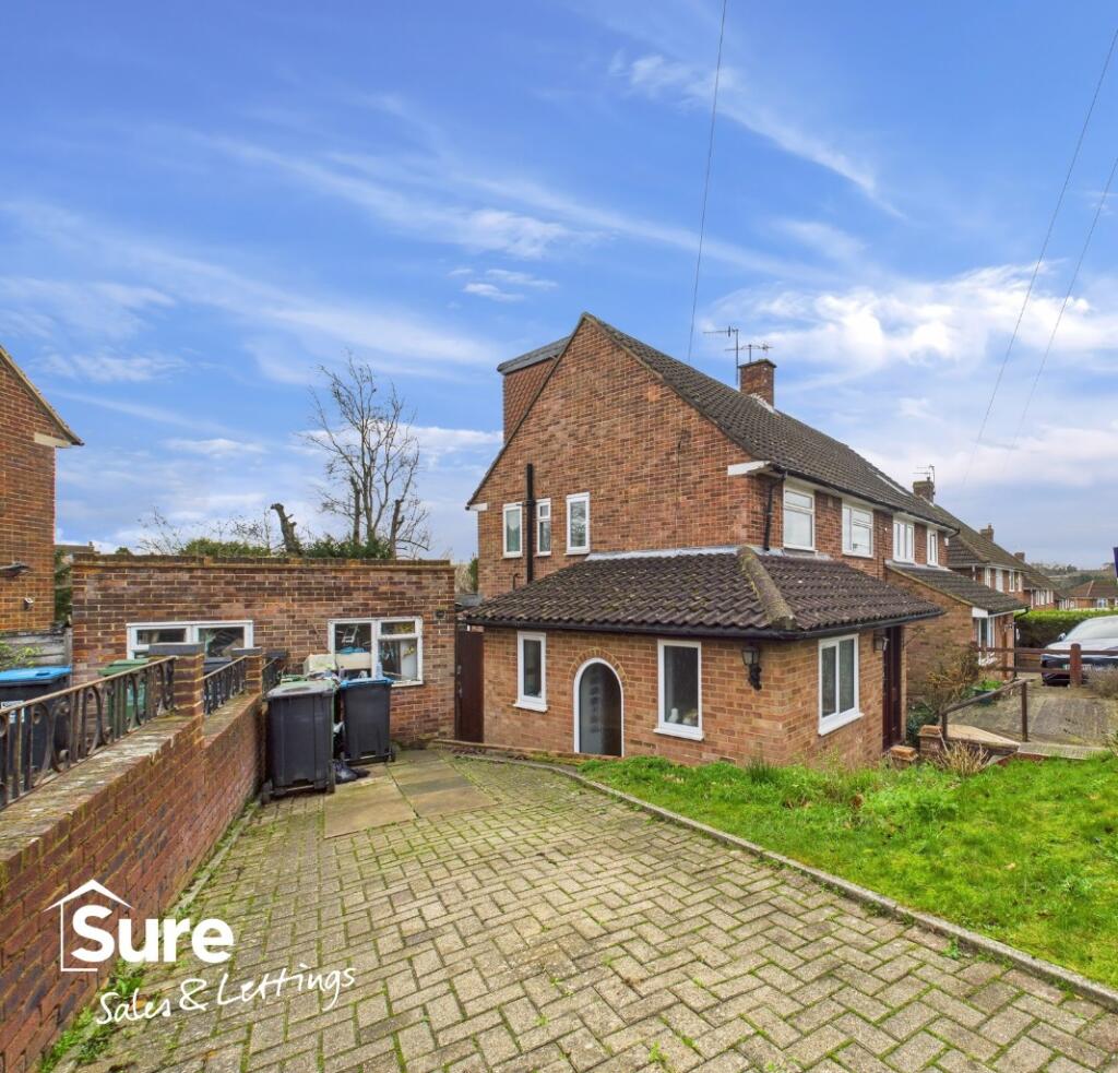 Main image of property: Fairway, Hemel Hempstead, Hertfordshire, HP3 9TP