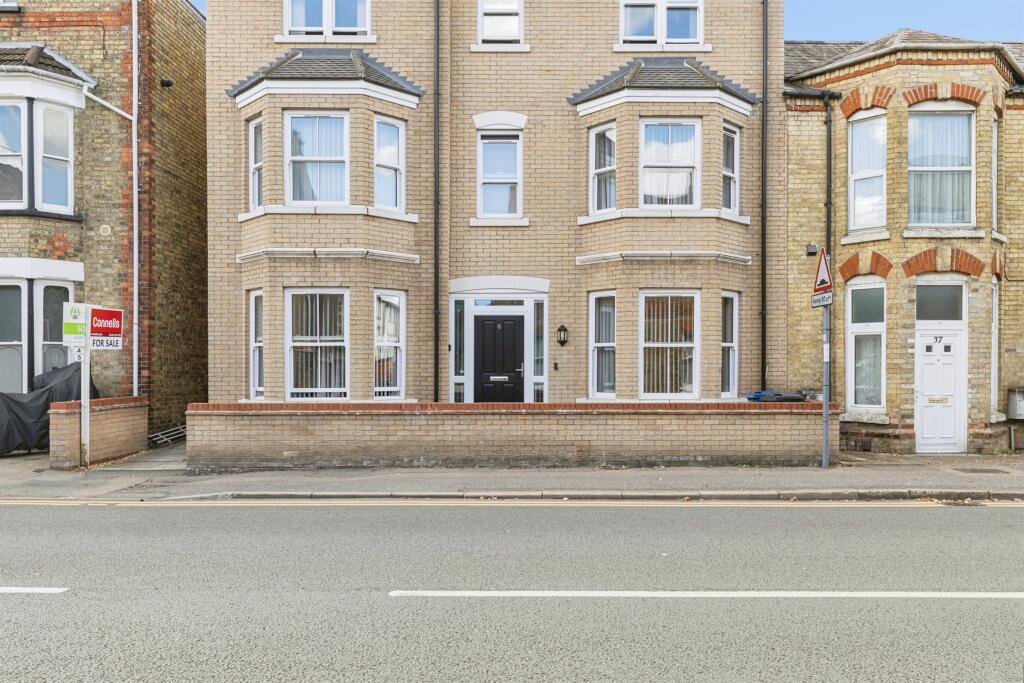 Main image of property: New Street, St. Neots