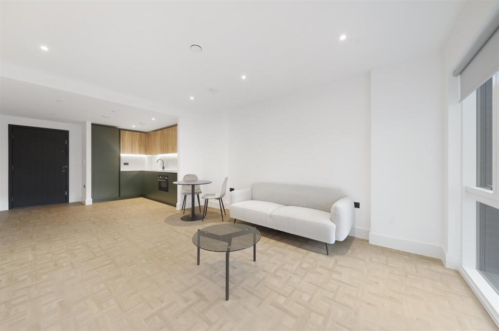 Main image of property: Folgate Apartment, 22 Dancers Avenue, London, SW11