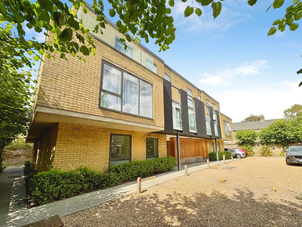 Main image of property: Springfield Road, Cambridge, Cambridge, CB4
