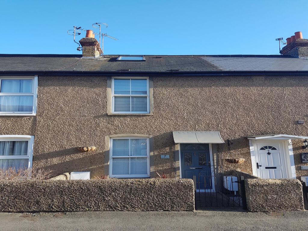 Main image of property: Lansdown Road, Chalfont St Peter, Buckinghamshire, SL9 9SP