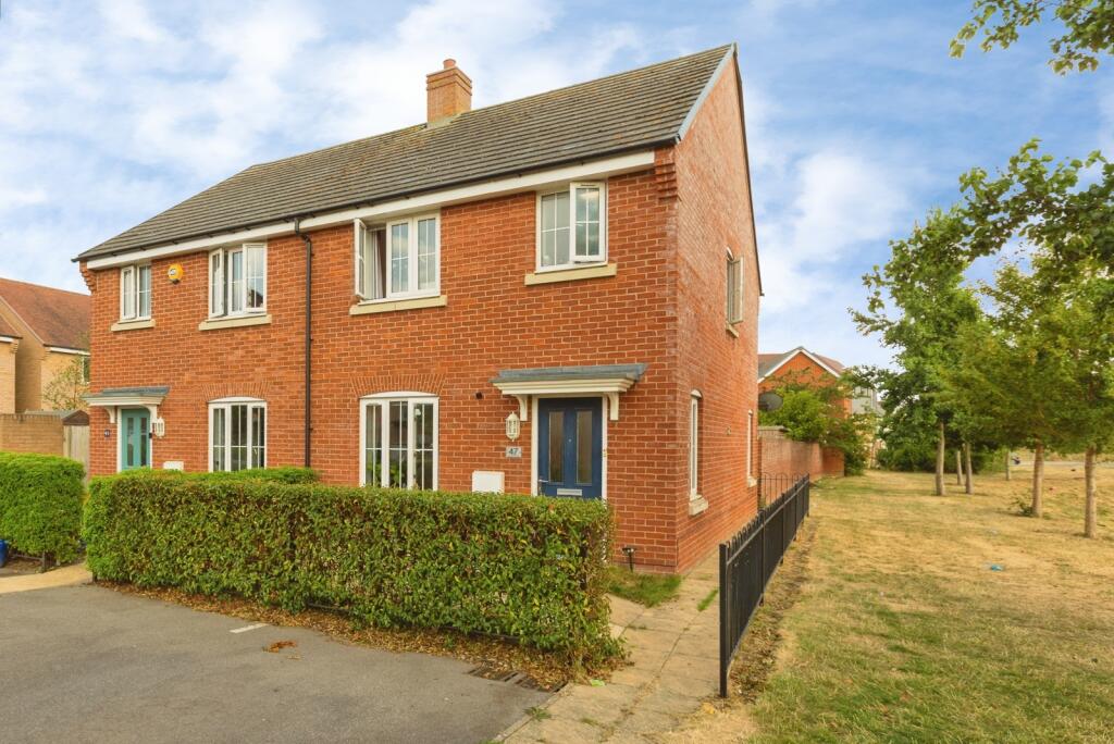 Main image of property: Merton Close, Aylesbury, HP18