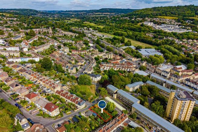 Garages & Gardens @ Bennetts Lane, Camden, Bath BA