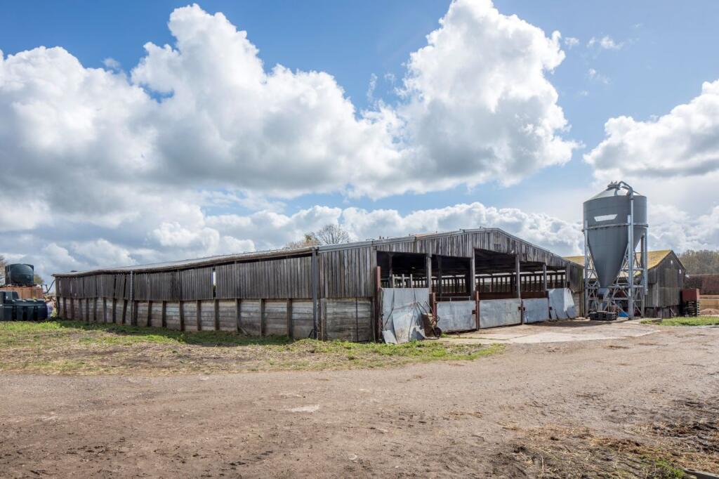 Kintbury Holt Farm Buildings &amp; Land