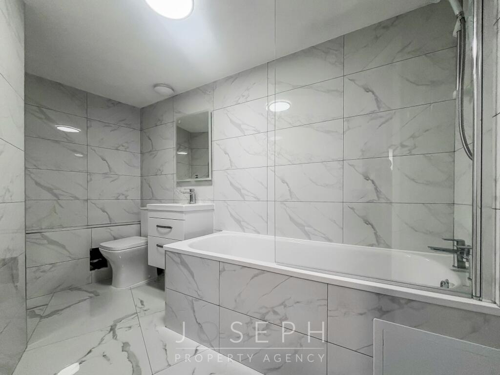 Main image of property: 33 Elm Street, IP1