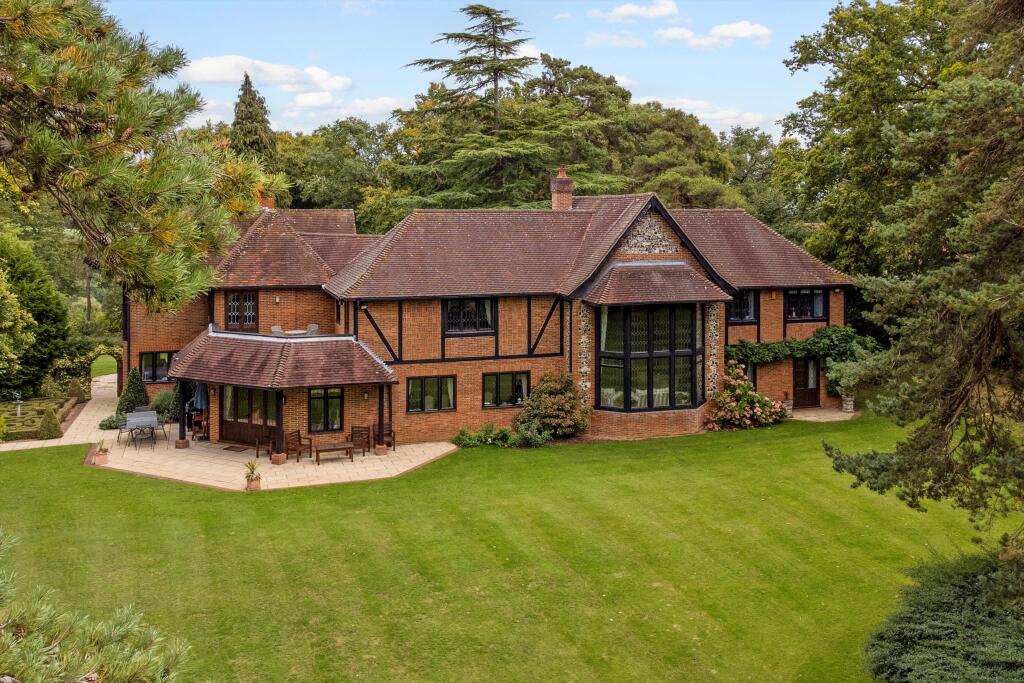 Main image of property: The Ridge, Lower Basildon, Berkshire RG8
