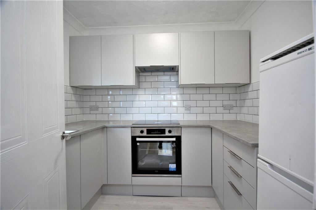 Main image of property: South Street, Lancing, West Sussex, BN15