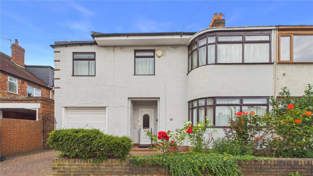 Main image of property: Ravenscroft Avenue, Middlesbrough, TS5