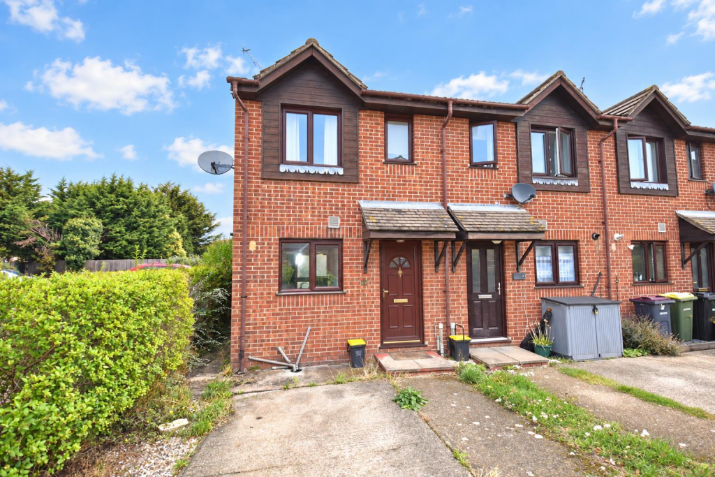 Main image of property: Sandon Close, Rochford