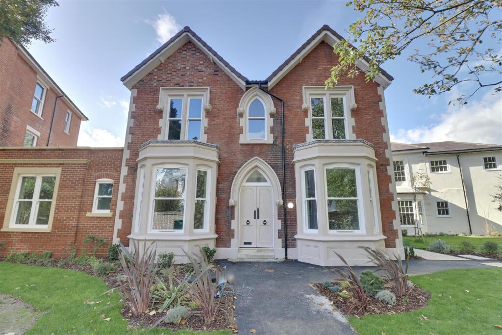 Main image of property: Grove Road South, Southsea