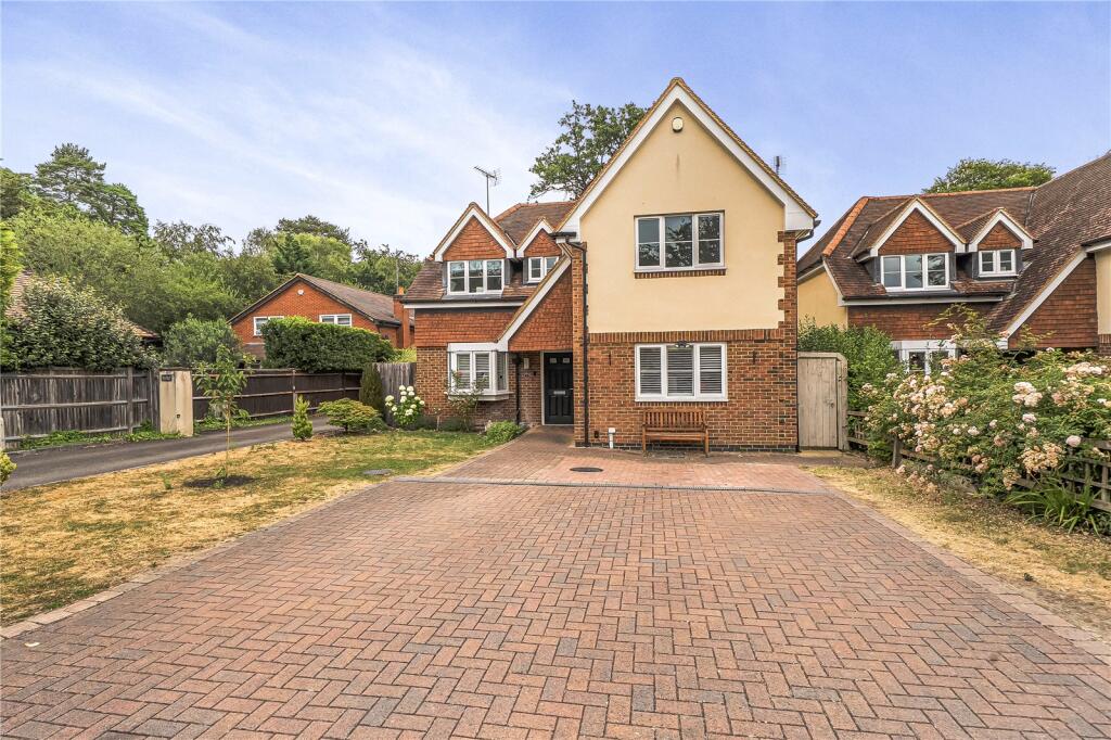 Main image of property: Alexander Close, Finchampstead, Wokingham, Berkshire, RG40