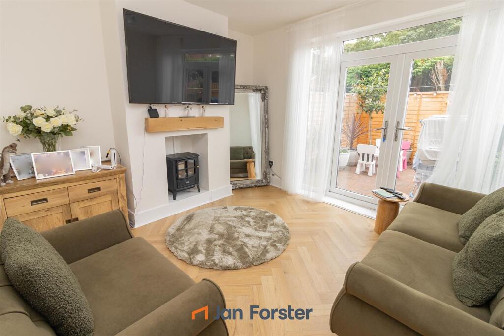 Main image of property: Kings Terrace, Gateshead