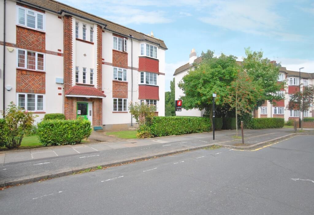 Main image of property: Amblecote Road London SE12