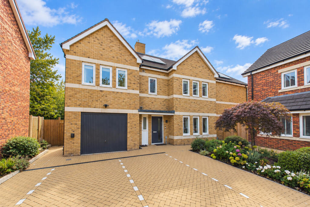 Main image of property: Little Green Close, Hemel Hempstead, HP1