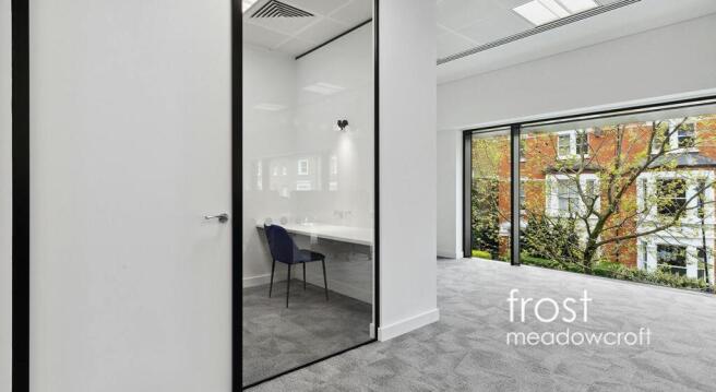 Kings House  Hammersmith Rd W6 office to let 25.jpg