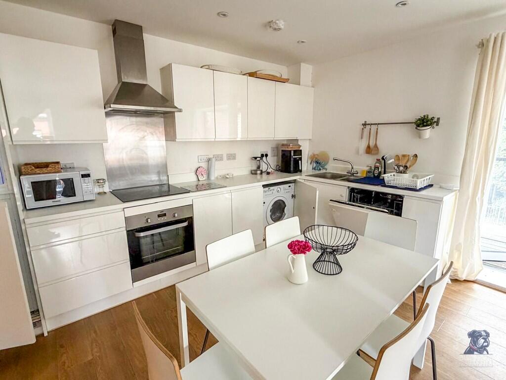 Main image of property: Cross Street, Portsmouth, Hampshire, PO1