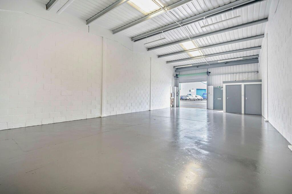 8582903interior11800.jpg