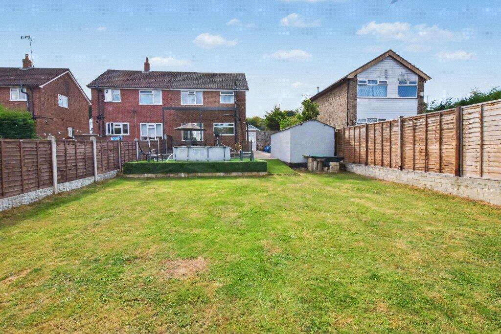 Main image of property: Stonebridge Grove, Leeds, West Yorkshire