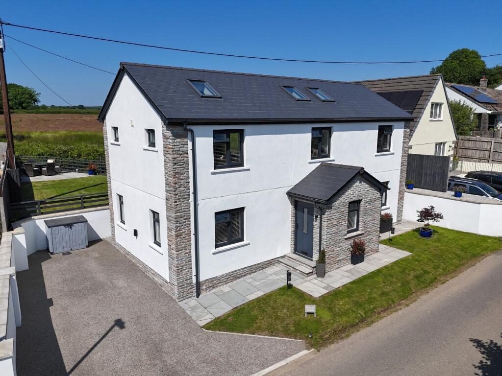 Main image of property: West Road, Sheepwash, Beaworthy, EX21 5NF