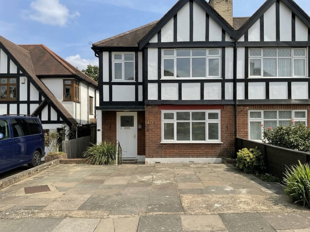 Main image of property: Chinnor Crescent, Greenford, UB6