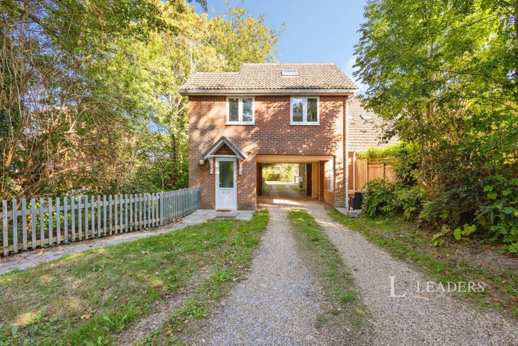 Main image of property: Highfield Avenue, Waterlooville, Hampshire, PO7