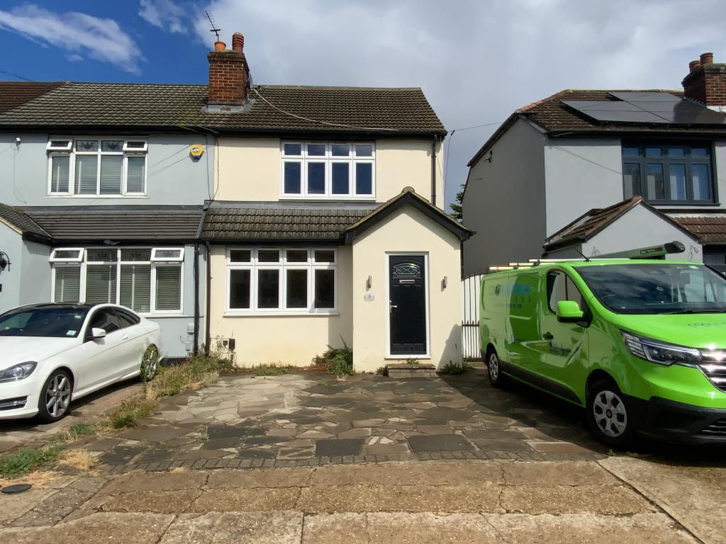 Main image of property: Beechwood Gardens, Rainham, Essex, RM13 9HU