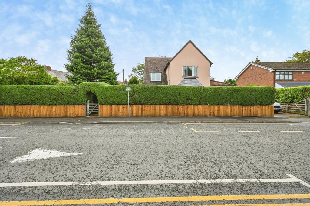 Main image of property: The Avenue, LEIGH, Lancashire, WN7