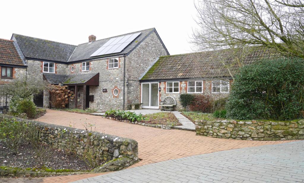 Main image of property: Leigh