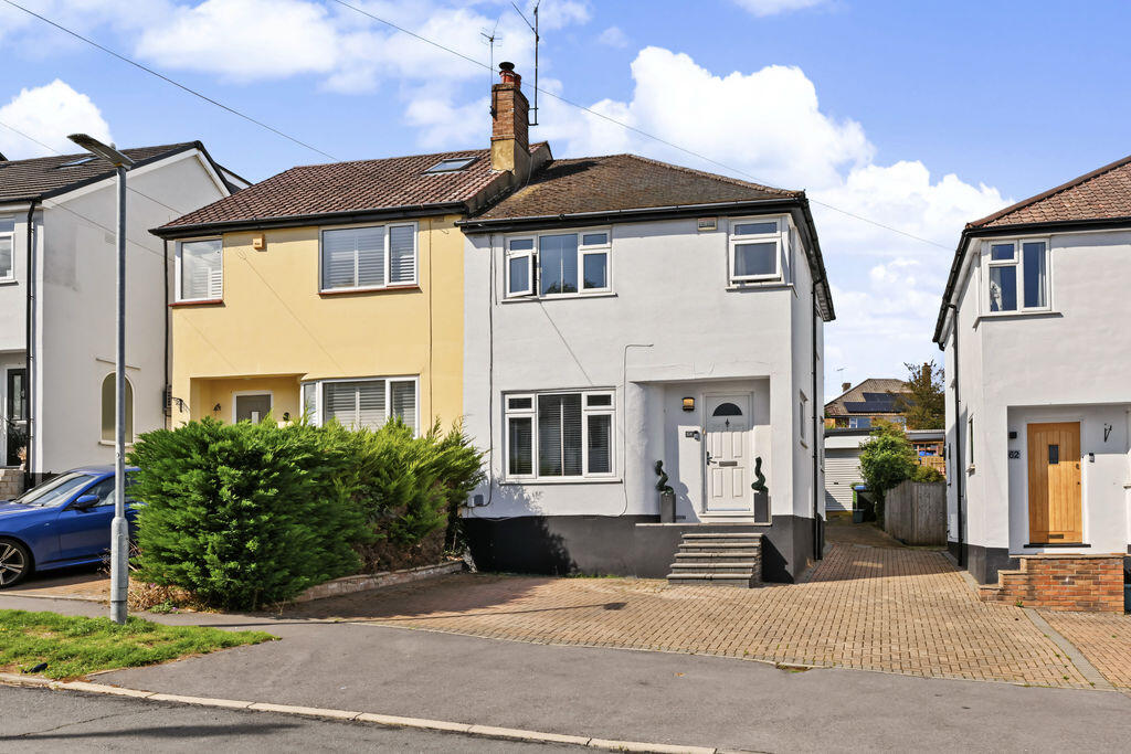 Main image of property: West Valley Road, Hemel Hempstead