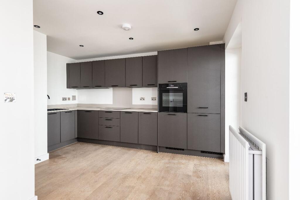 Main image of property: 3 Albert Reed Close 