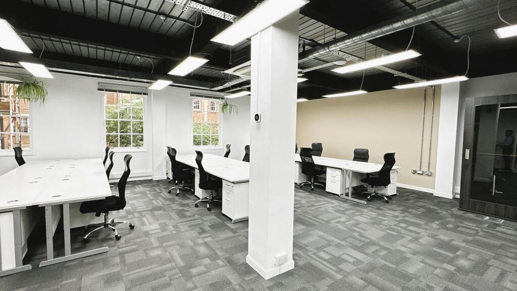 2 Bath Place London EC2A 3dr  suite 12_2.jpg